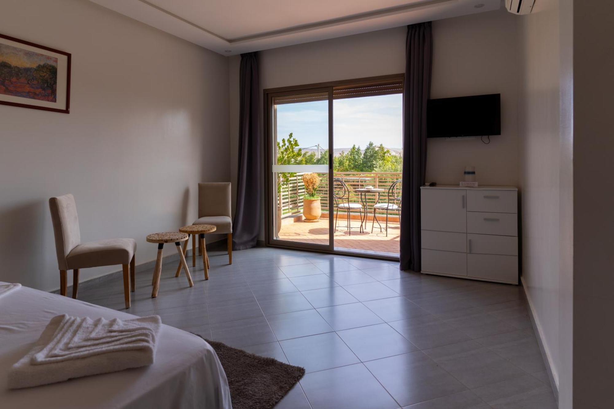 Hotel Dar Fatima Tamazouzt à Tamazouzte  Extérieur photo