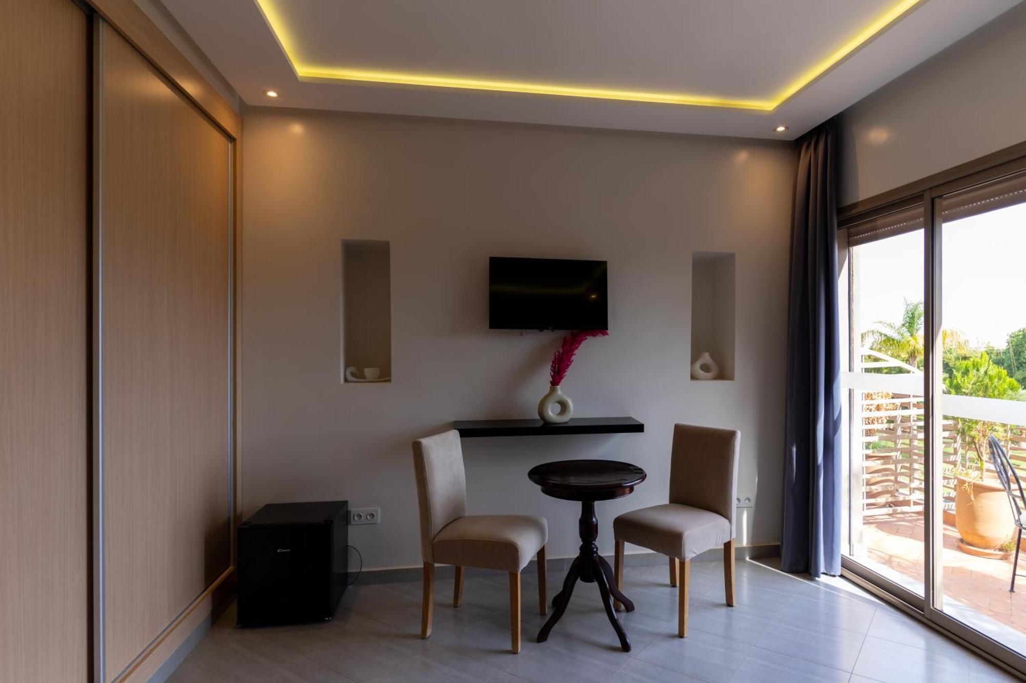 Hotel Dar Fatima Tamazouzt à Tamazouzte  Extérieur photo